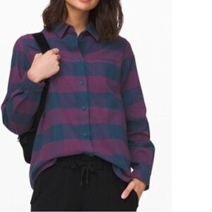 NWT Lululemon Full Day Ahead Shirt
Revive Plaid Night Diver Galactic Grape Sz 2